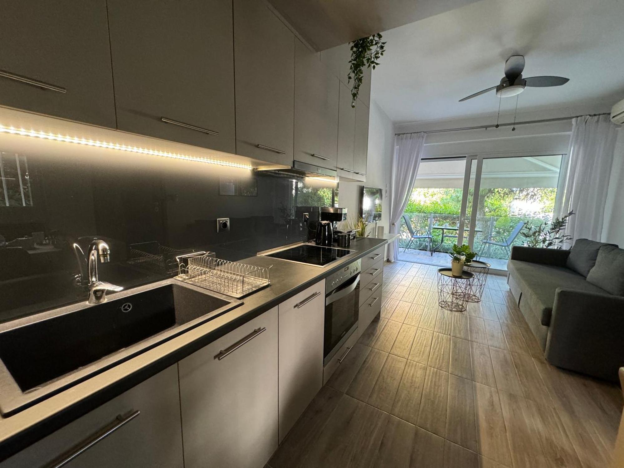 Emerald Lake Residence Atenas Exterior foto